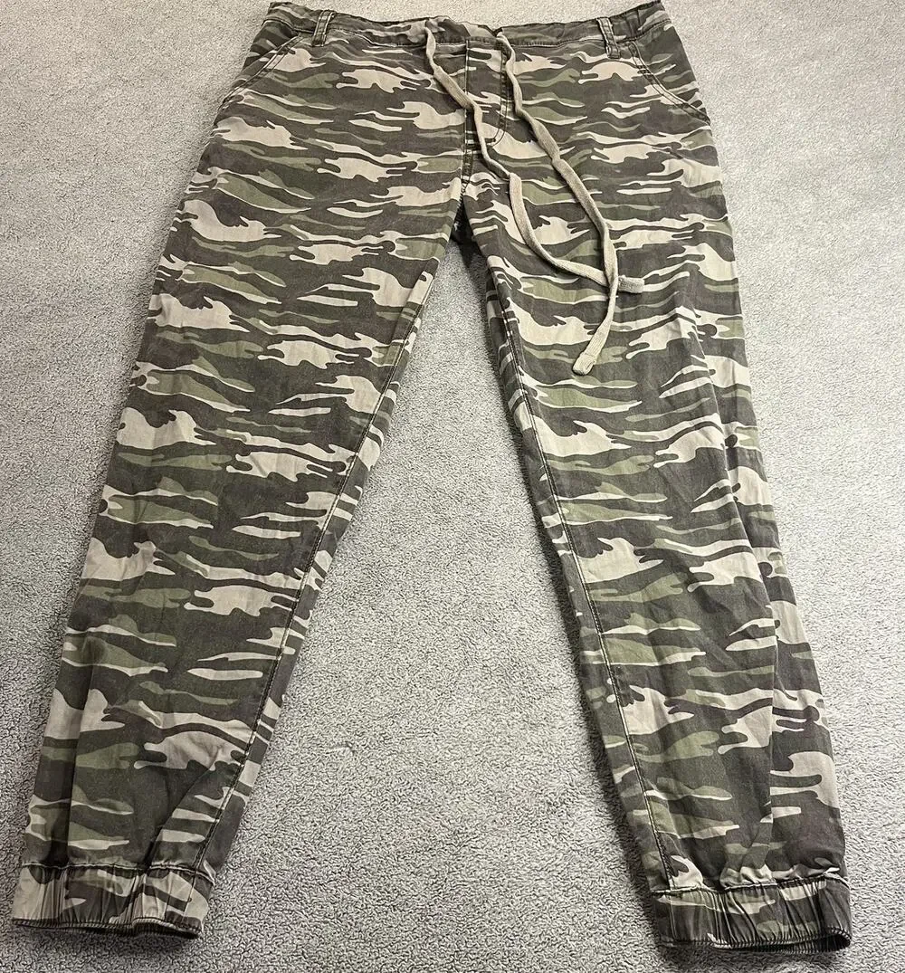 True Religion Camo Jogger Pants Men's Size L Drawstring Camouflage Sweats B342